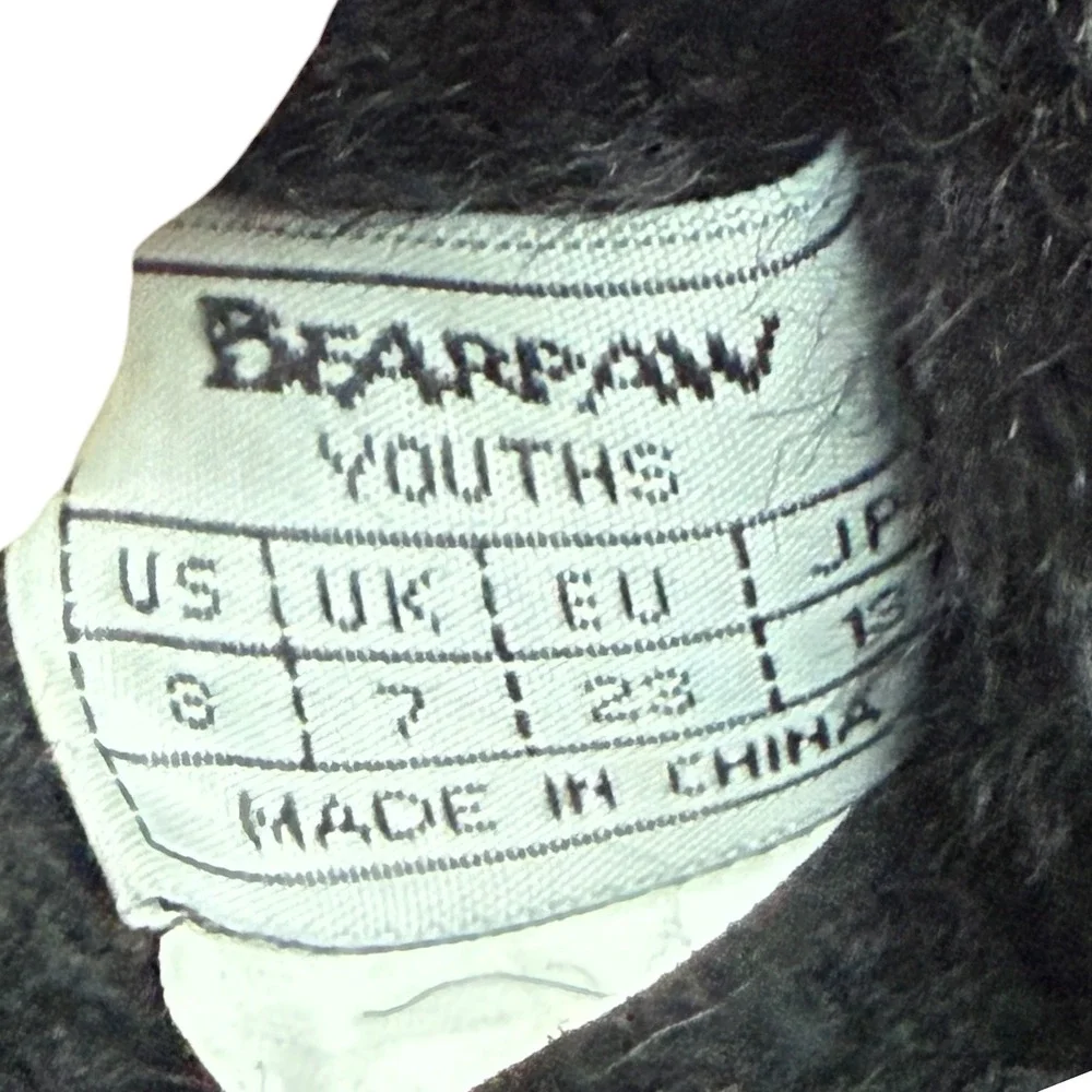 Bearpaw Bianca Short II Black Suede Sheepskin Lining Youth Kids Boots‎ Size 8
